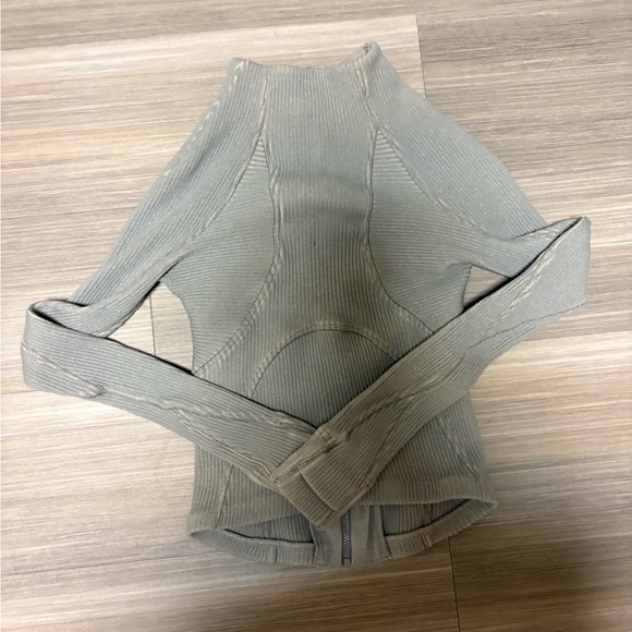 Gray Ribbed Zip-Up Jacket - Picture 5 of 5